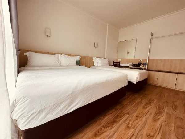 Park View Hotel image 32